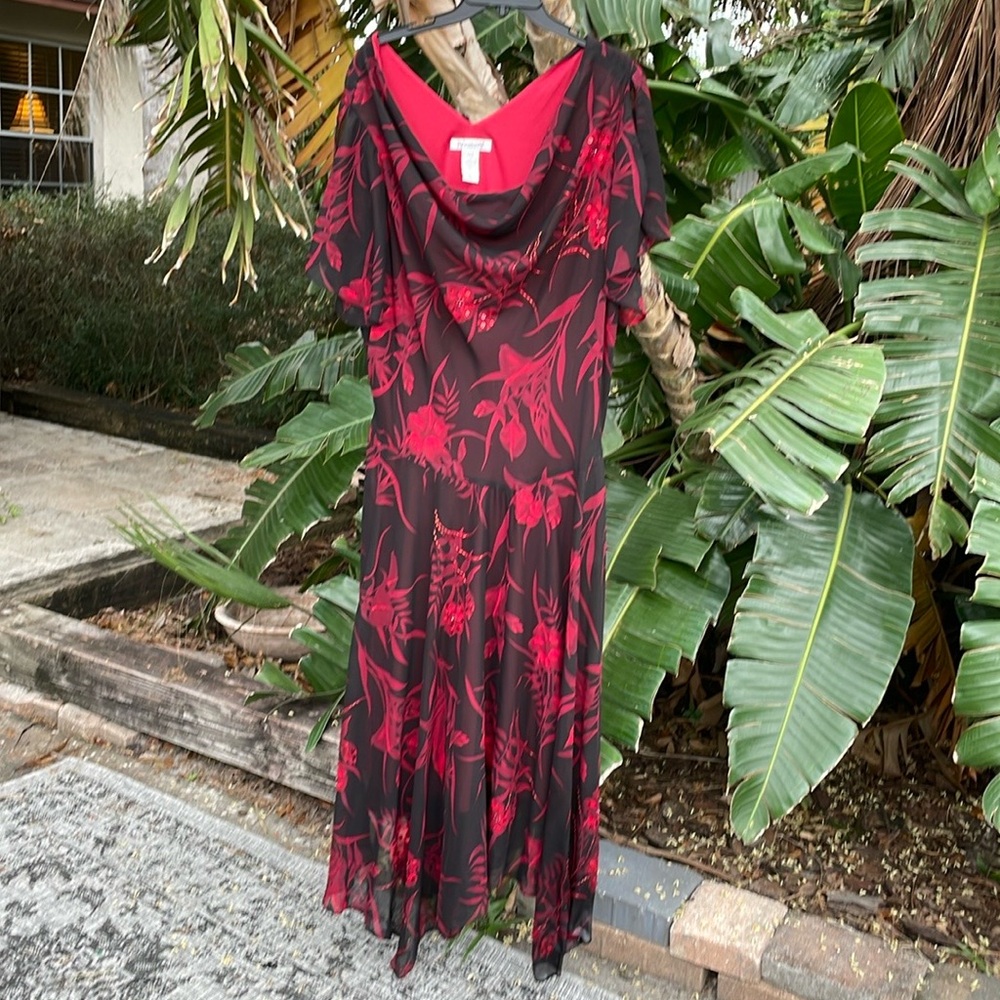 Beaded, dark floral, asymmetric, or handkerchief hem dress - Picture 4 of 8